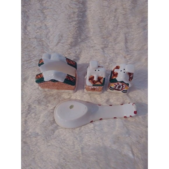 Holiday Home Earthenware Ceramic Christmas 4 Piece Tabletop Set - Picture 10 of 12